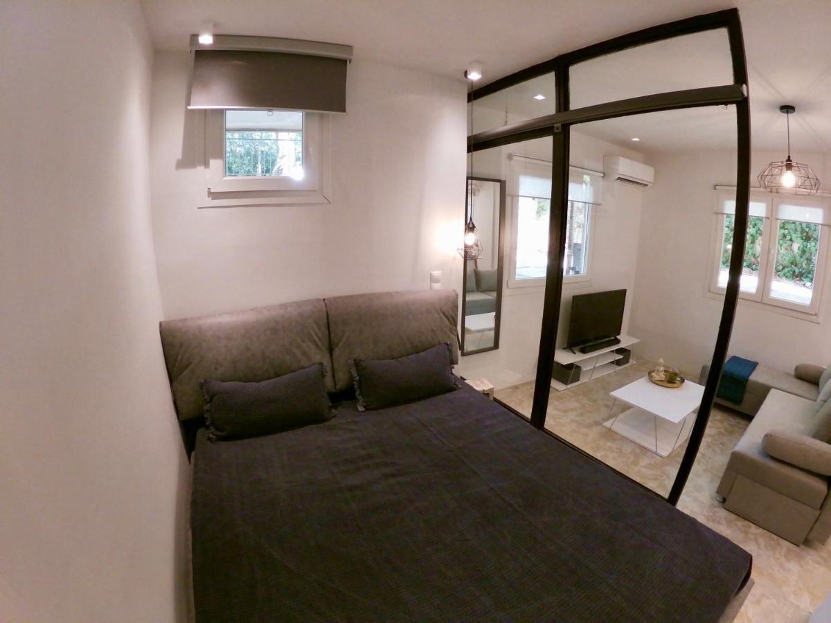 Renovated Apartment In Kifissia Center Near Metro G25 Афины Экстерьер фото